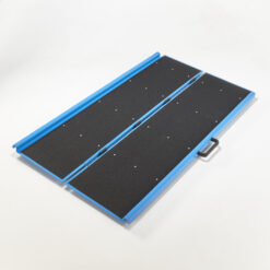 RAMPE D'ACCÈS PLIABLE EN ALUMINIUM