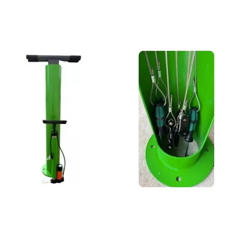Pompe à main verte avec rangement d'outils intégré
